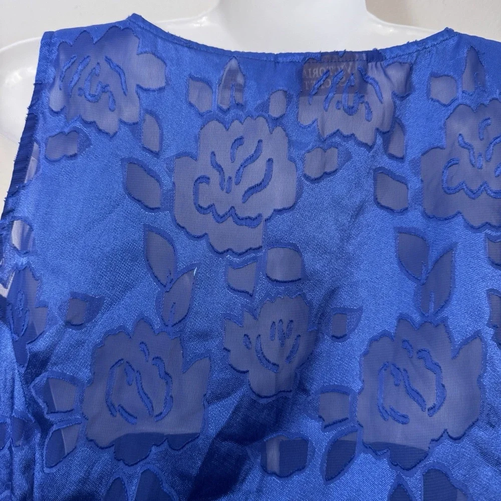 Victoria's‎ Secret vintage Blue floral sheer Vest pajama top size Large. Button